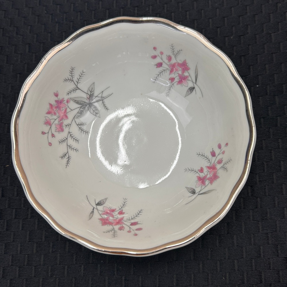 Favolina Karolina Jarolina Poland 3879‎ Fruit BowlSilver Scalloped Floral 5